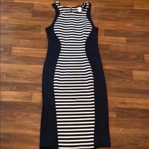 Sleeveless magic dress!